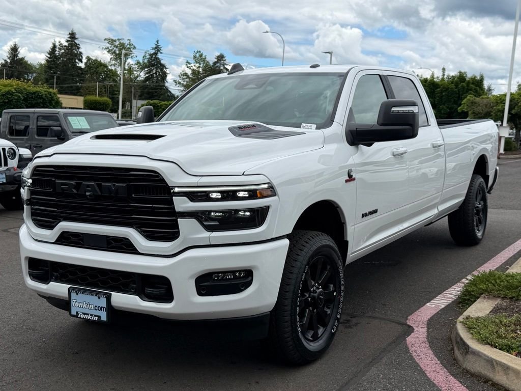 New 2026 Bright White Clear-Coat Exterior Paint RAM Laramie image 4