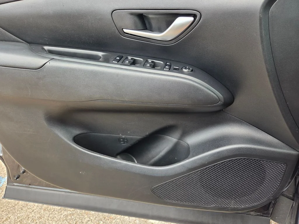 Used 2023 Gray Hyundai SEL image 21