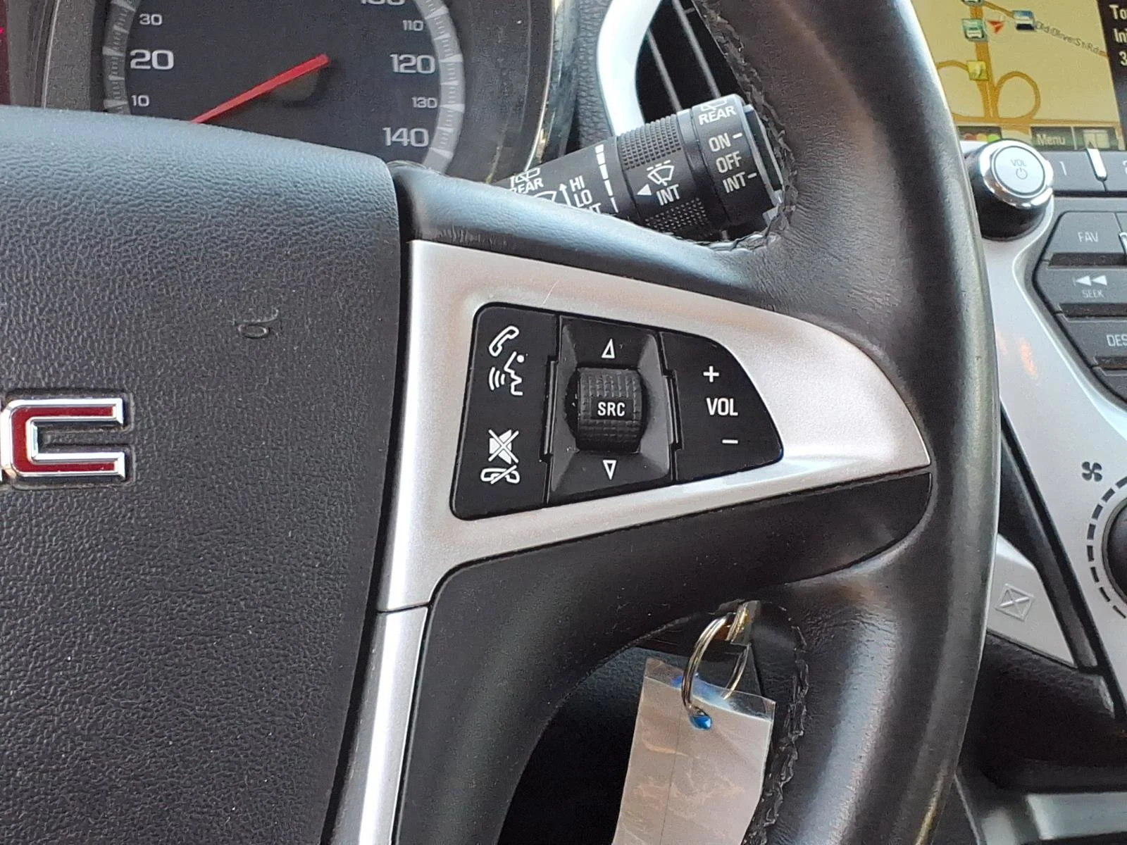 Used 2015 Iridium Metallic GMC SLT image 17