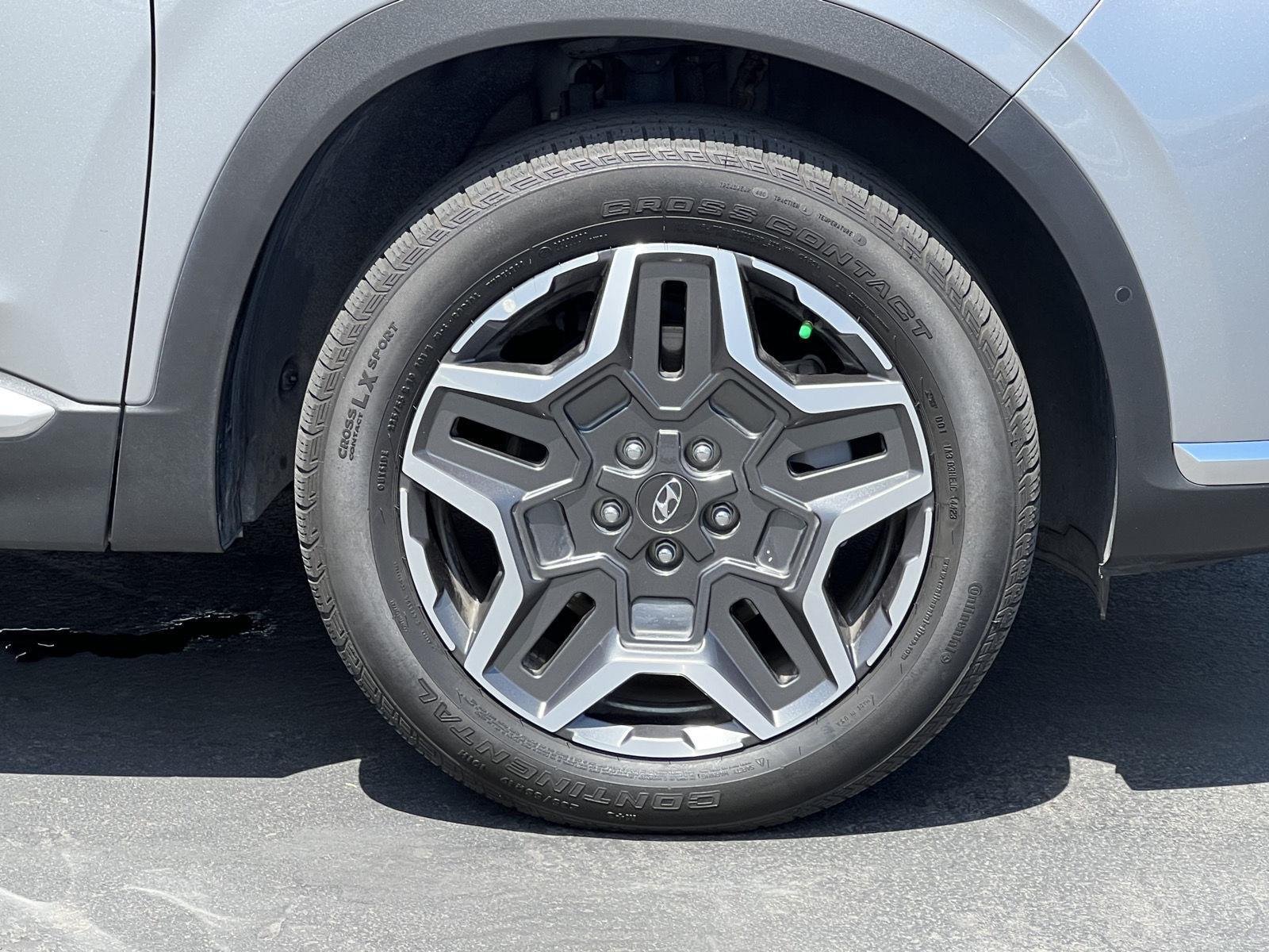 Certified Used 2023 Shimmering Silver Hyundai Limited image 16