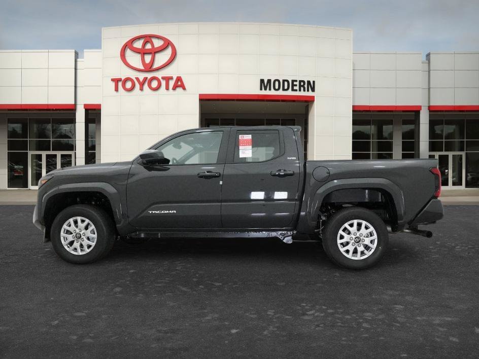 New 2026 Underground Toyota SR5 image 2