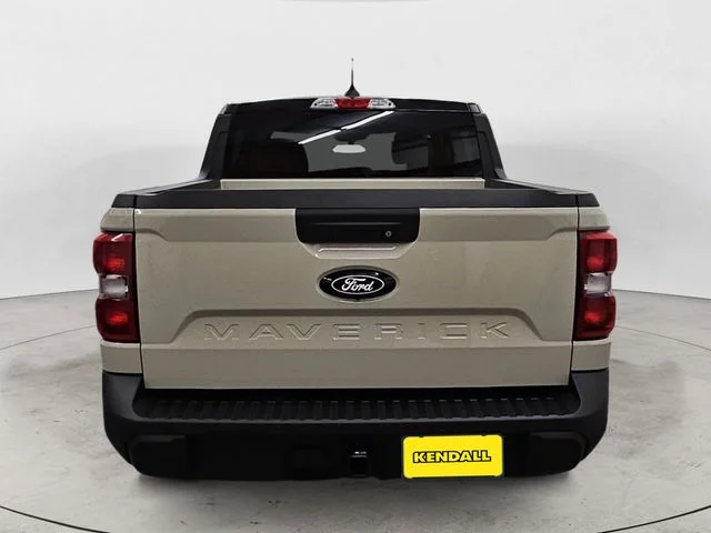 New 2025 Desert Sand Ford XLT image 4