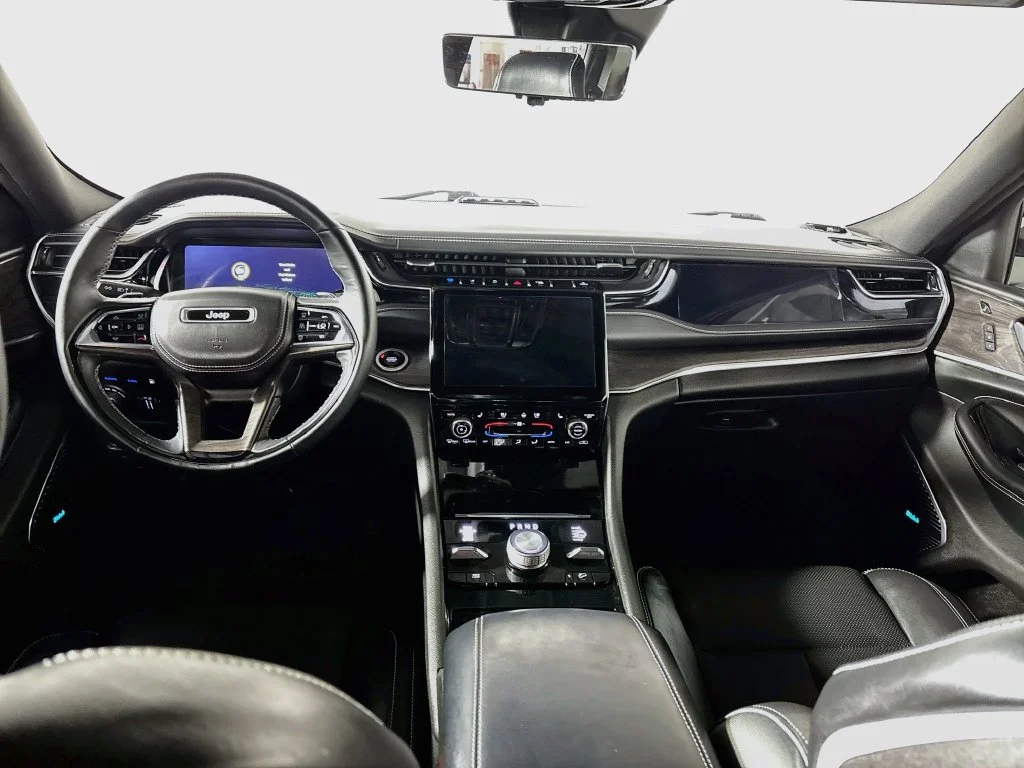 Used 2023 White Jeep Overland 4xe image 12