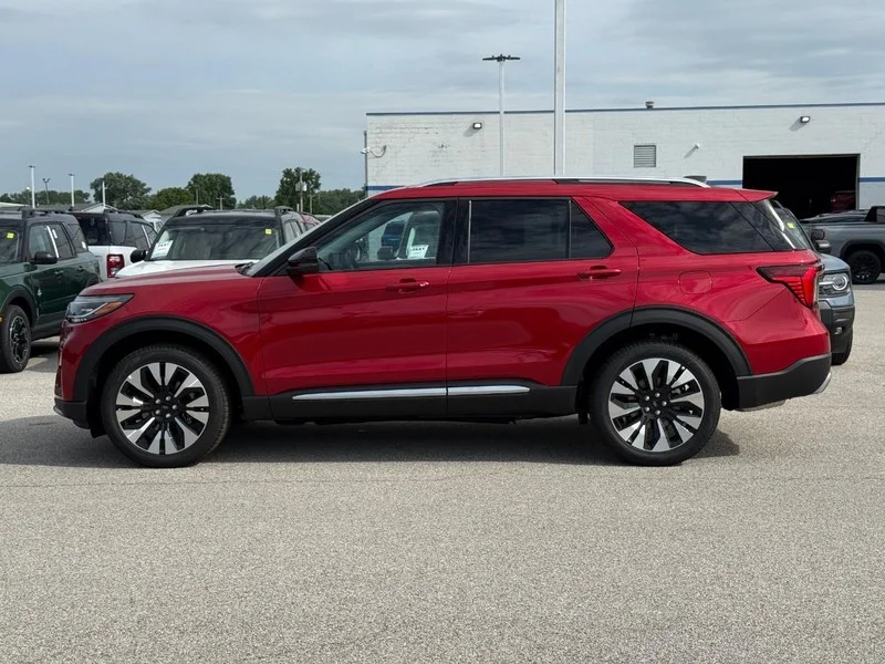 New 2026 Rapid Red Metallic Tinted Clearcoat Ford Platinum 4WD image 2