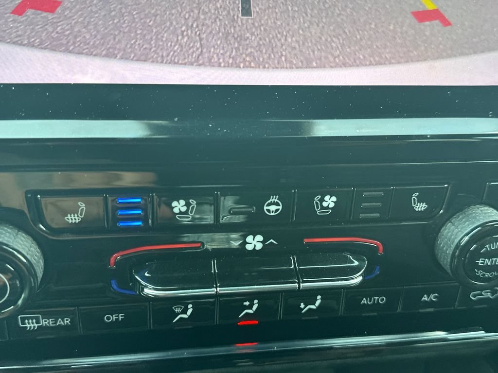 2023 Jeep Grand Cherokee Overland - Photo 30