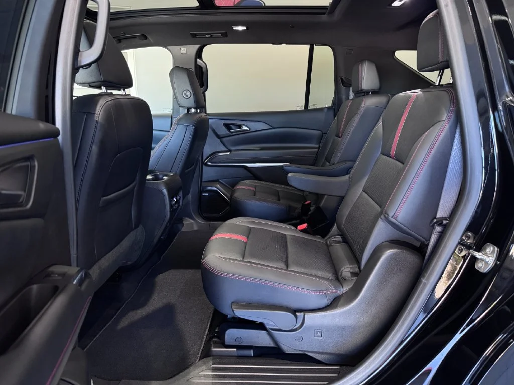 2025 Chevrolet Traverse RS - Photo 13
