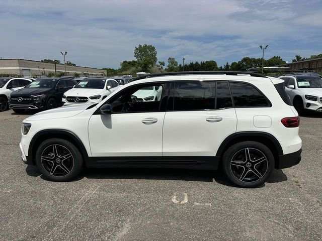 New 2026 Polar White Mercedes-Benz GLB 250 image 11