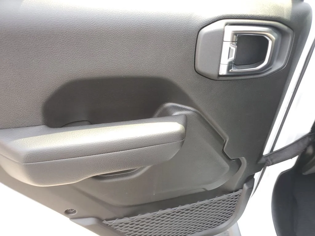 Used 2023 White Jeep Willys 4xe image 15