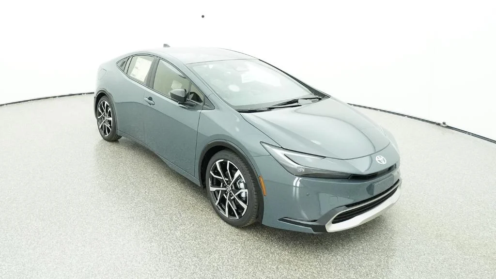New 2026 Guardian Gray Toyota XSE image 18