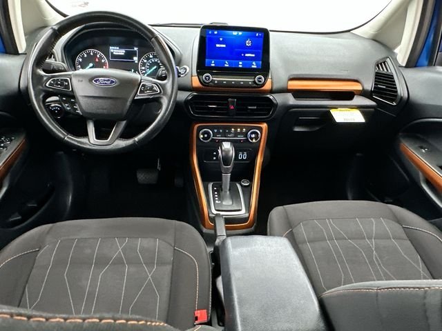 Used 2021 Blue Ford SE image 2