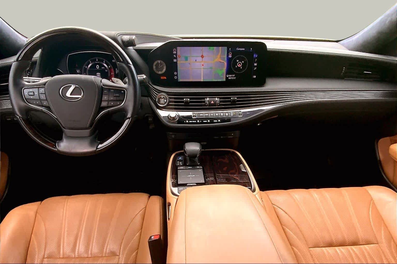 Used 2022 Eminent White Pearl Lexus  image 15