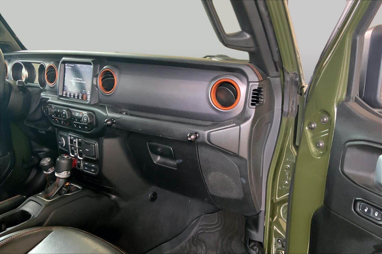 Used 2021 Sarge Green Clearcoat Jeep Mojave image 17