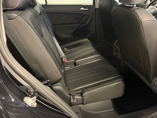 Certified Used 2022 Black Volkswagen 2.0T SE image 11