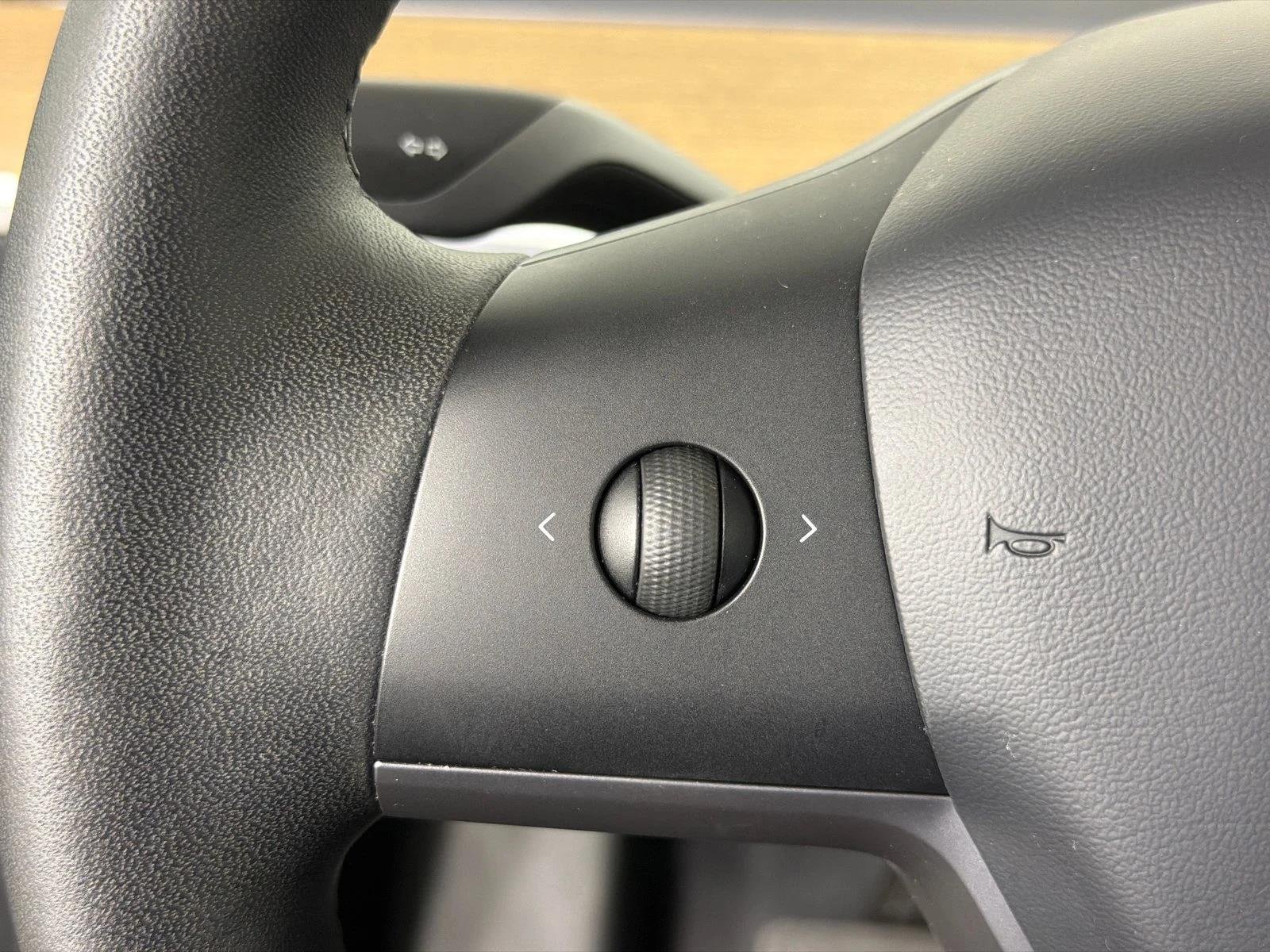 Used 2020 Blue Tesla Long Range image 28