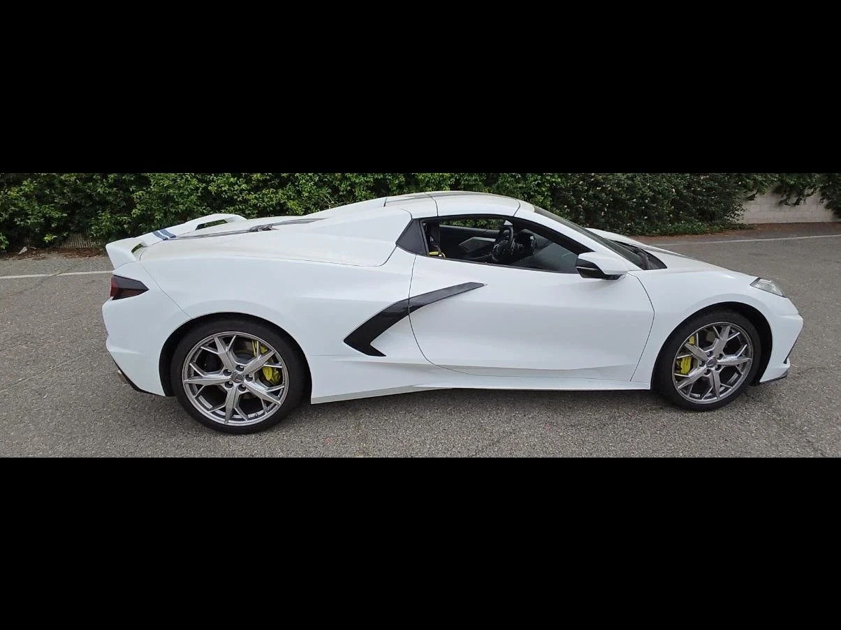 Used 2022 Arctic White Chevrolet 3LT image 12