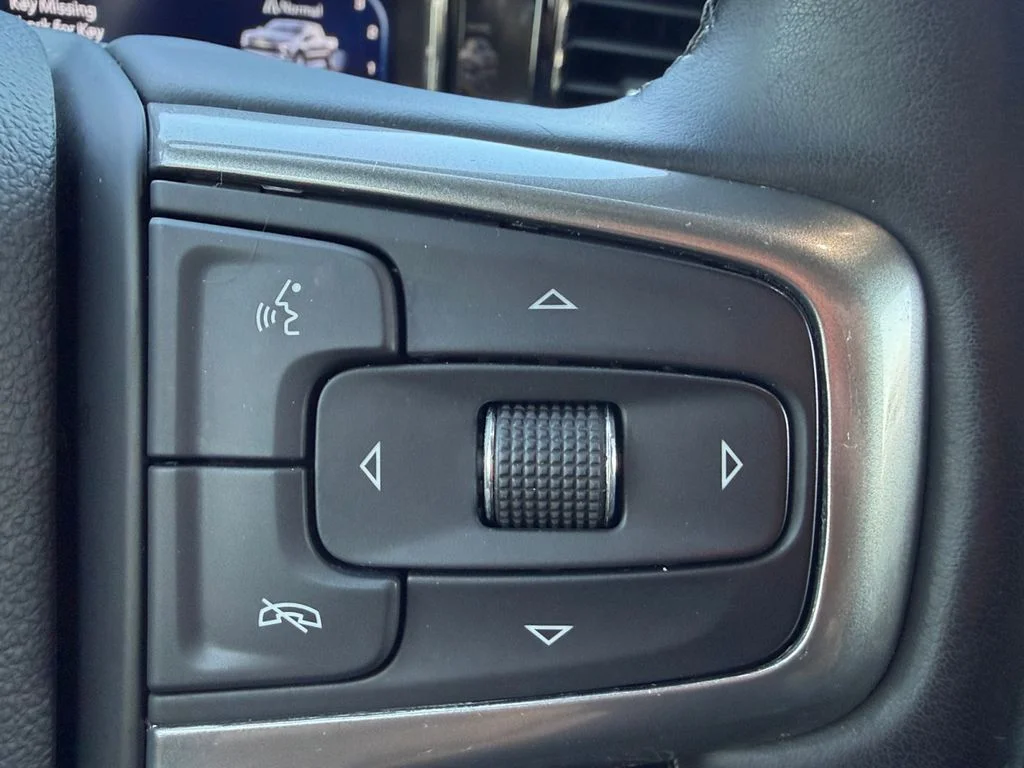 Used 2025 Cypress Gray Chevrolet LT image 23