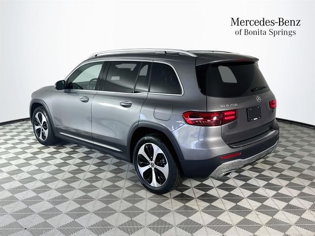 Used 2026 Gray Mercedes-Benz GLB 250 image 5