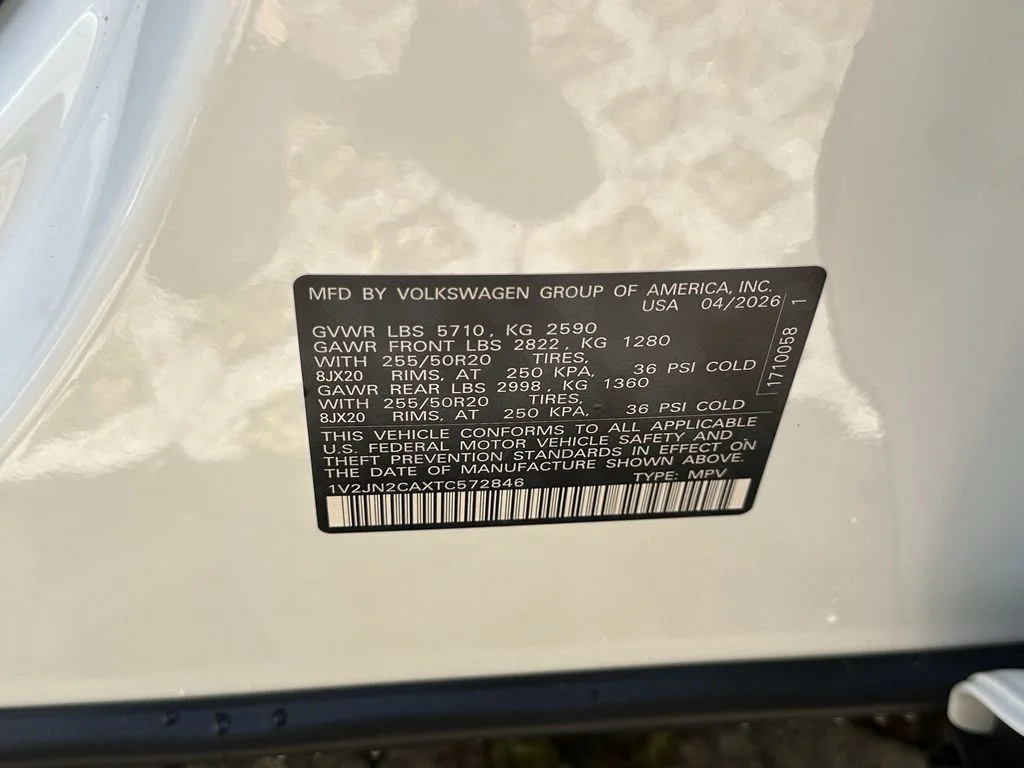 New 2026 White/off-white Volkswagen 2.0T SE w/Technology image 32