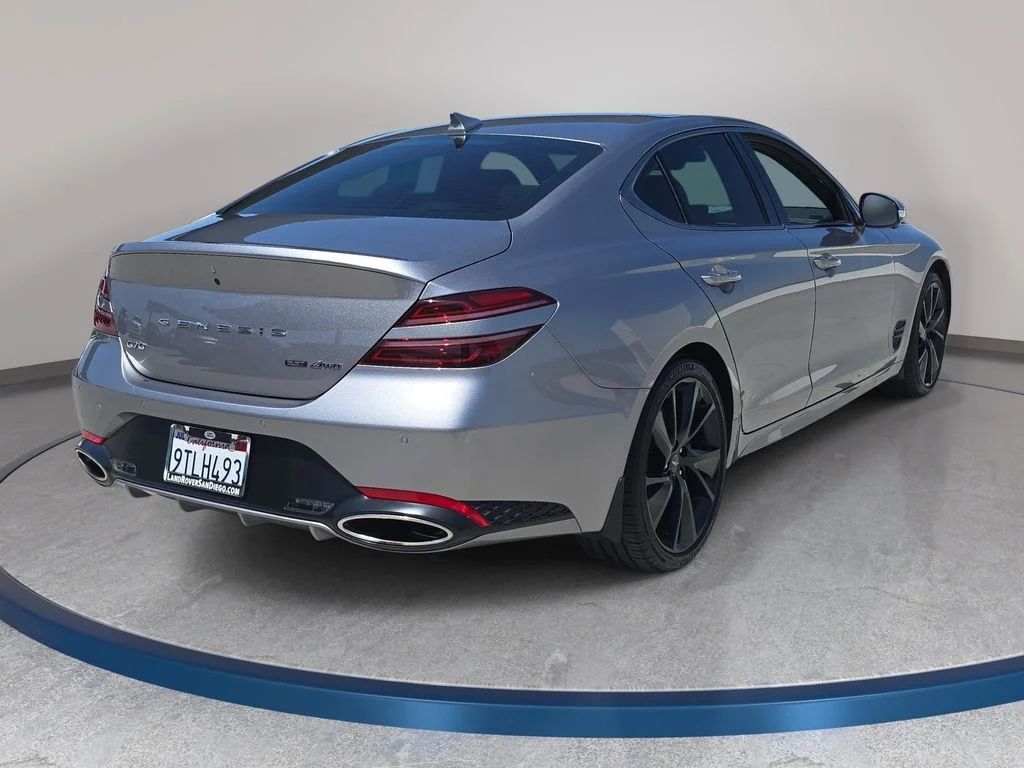 Used 2023 Silver Genesis 3.3T image 6