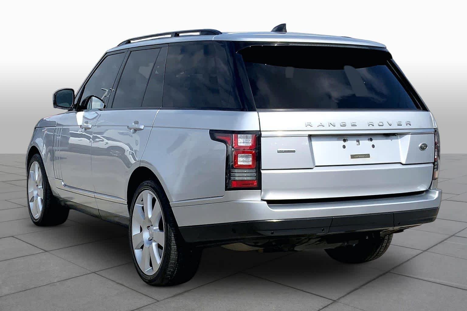 Used 2017 Silicon Silver Metallic Land Rover  image 12