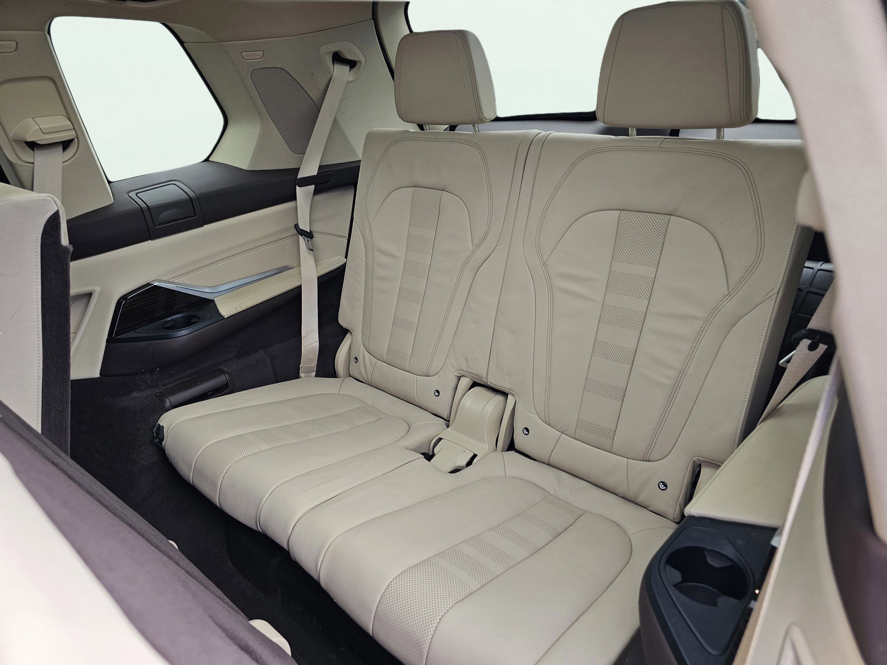 Used 2019 Alpine White BMW xDrive40i image 35