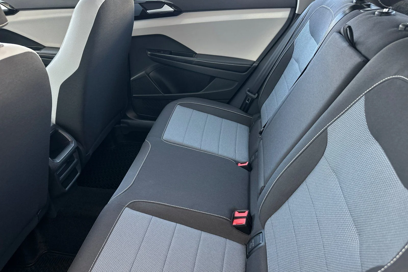 New 2026 Black Volkswagen 1.5T S image 10