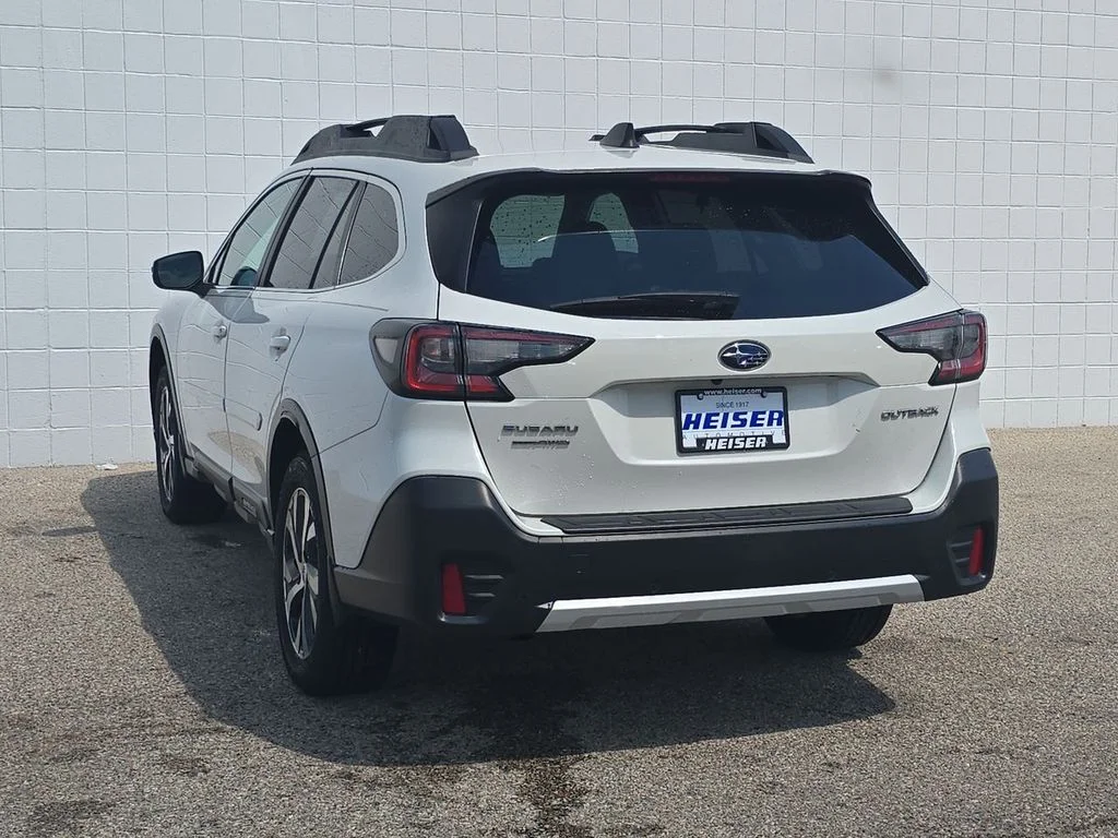 2021 Subaru Outback Limited - Photo 11