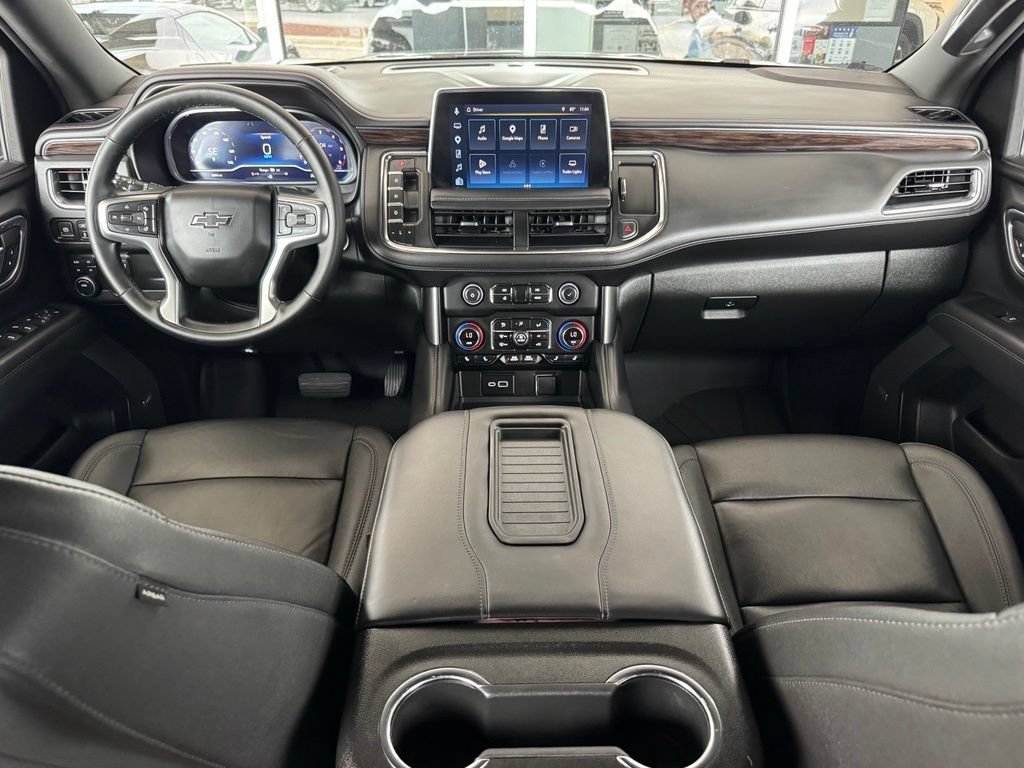 Used 2023 Black Chevrolet Z71 image 28