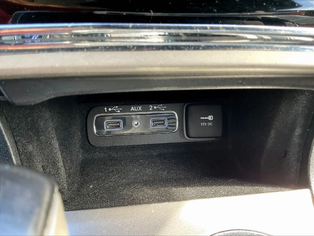 Used 2020 Black Jeep Overland image 18