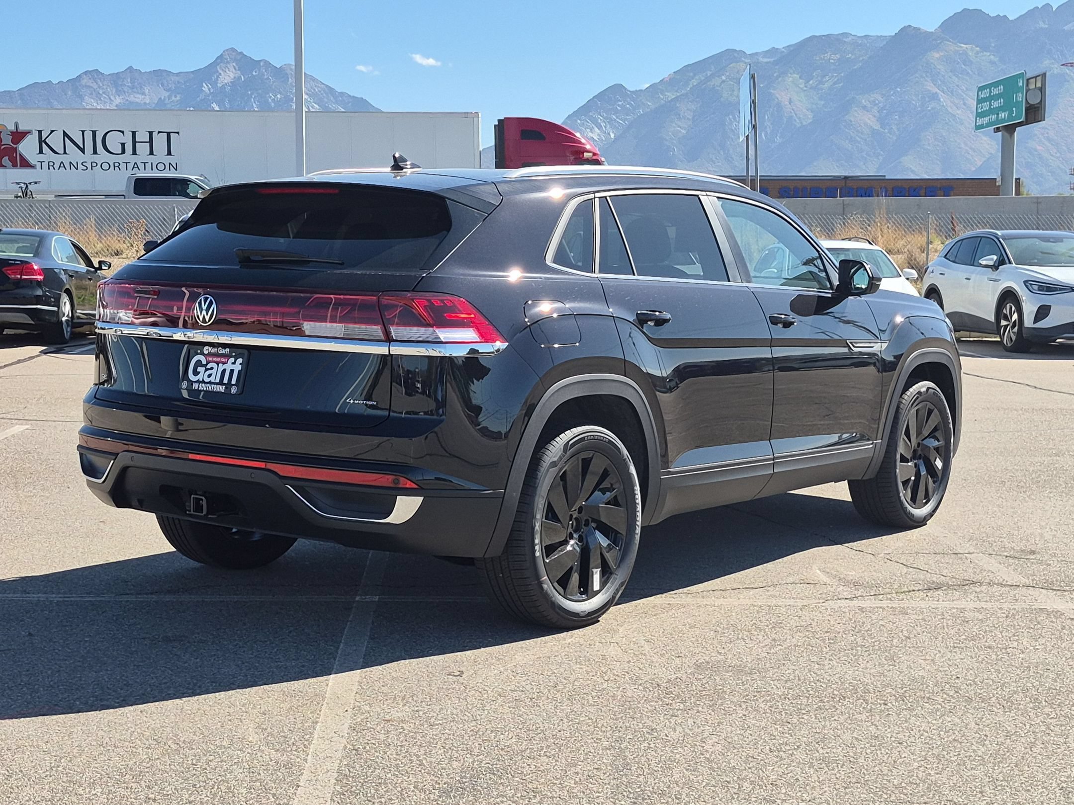 New 2026 Deep Black Pearl Volkswagen 2.0T SE w/Technology image 3