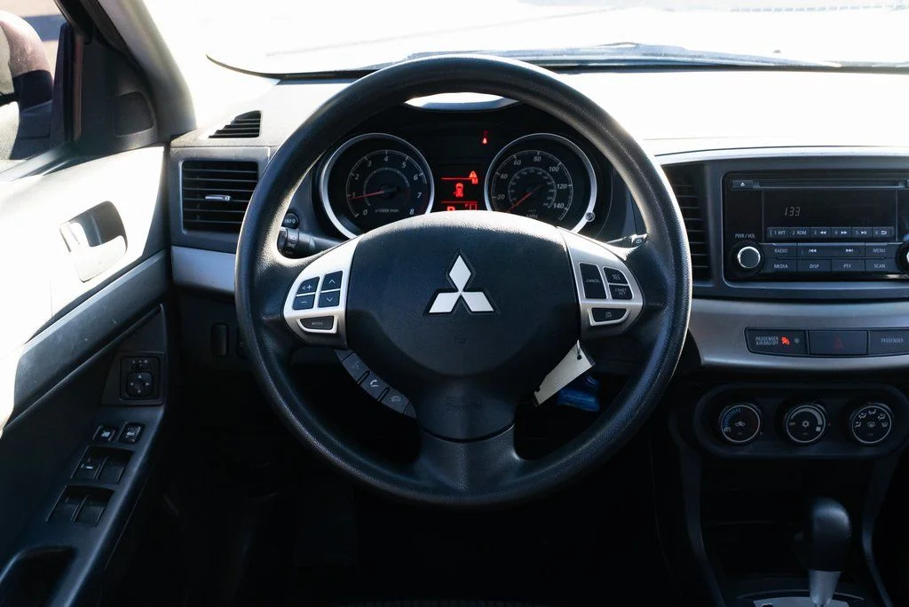 Used 2014 Silver Mitsubishi ES image 10