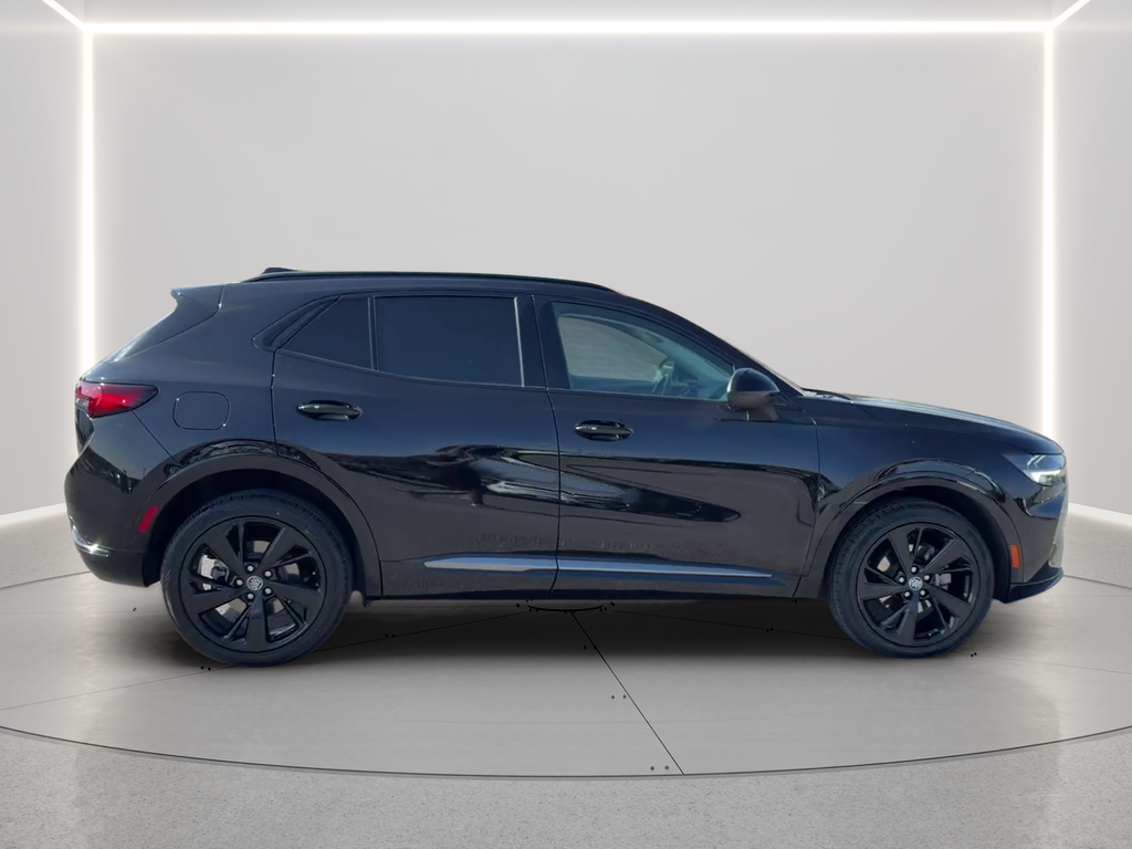 Used 2022 Ebony Twilight Metallic Buick Preferred image 4