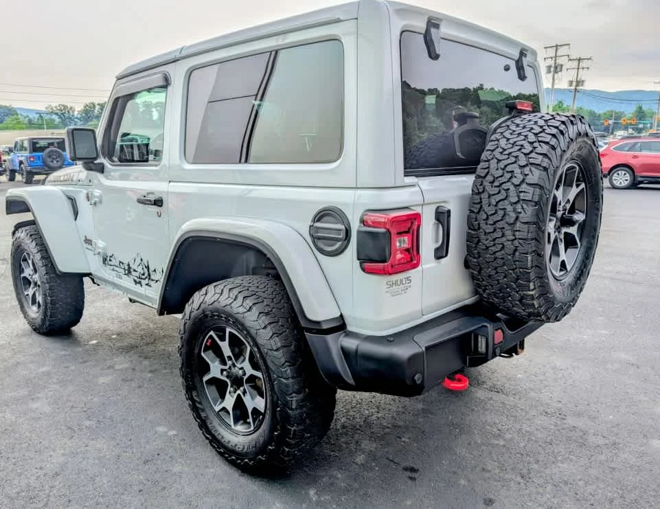 Used 2022 Bright White Clearcoat Jeep Rubicon image 4