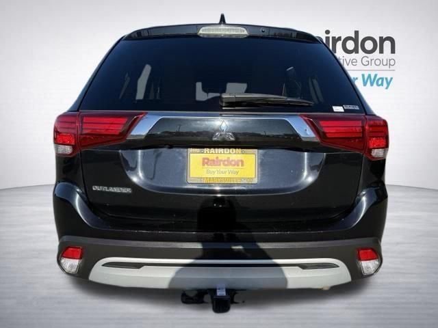 Used 2020 Labrador Black Metallic Mitsubishi ES image 6