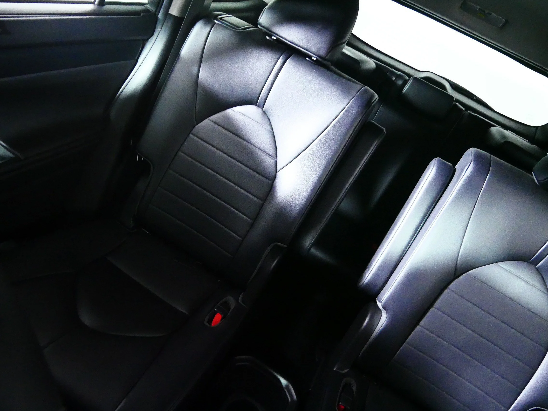 Used 2020 Opulent Amber Toyota XLE image 12