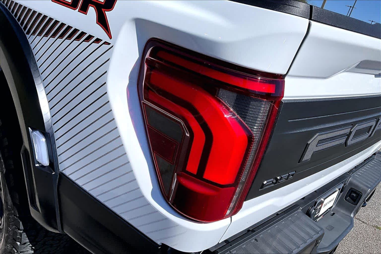 Used 2025 Oxford White Ford Raptor image 47