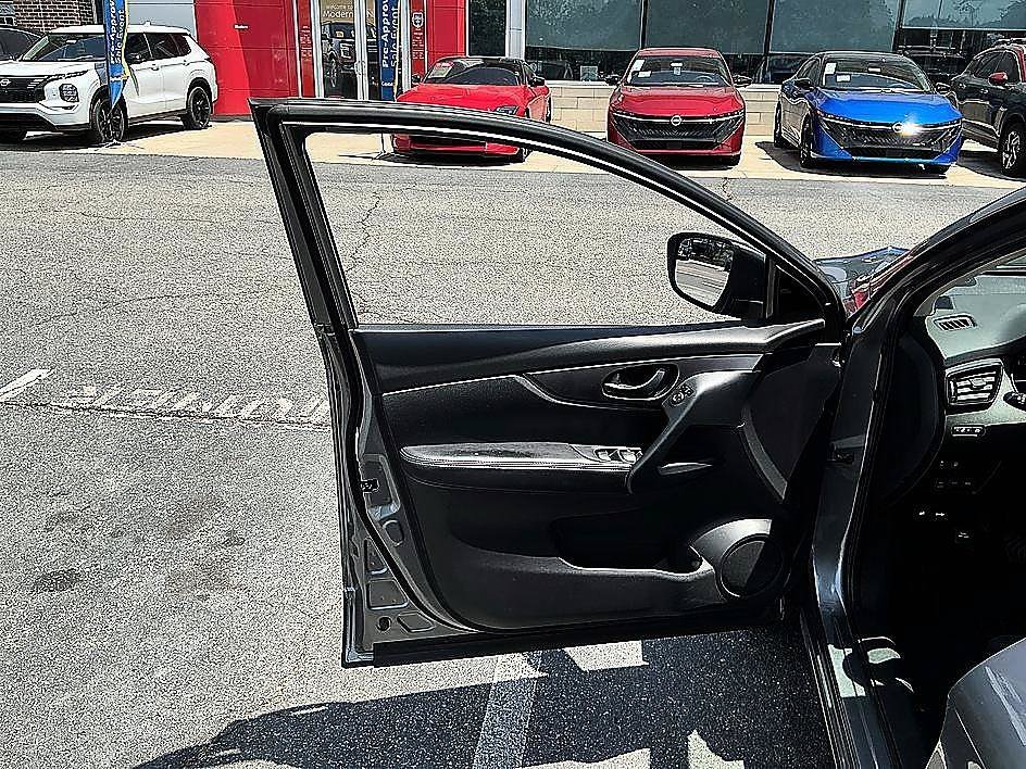 Used 2021 Gun Metallic Nissan S image 11