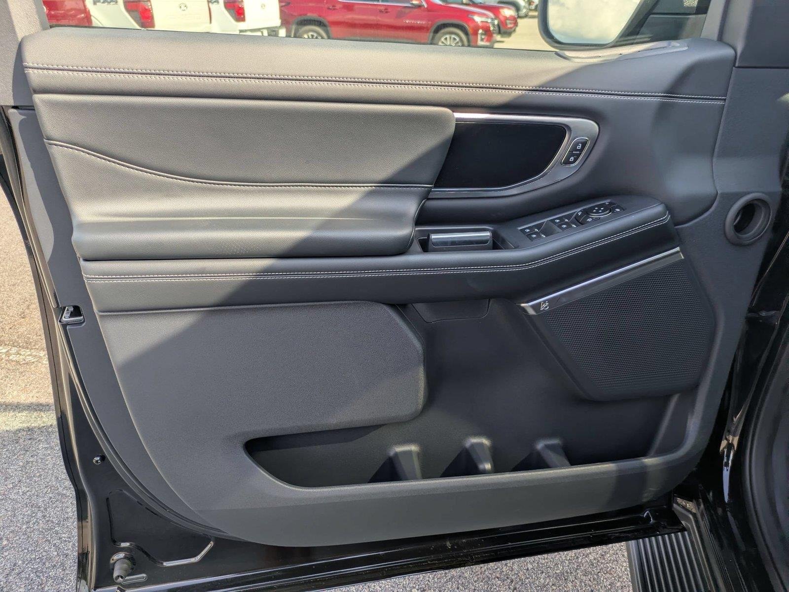 New 2026 Agate Black Metallic Ford MAX Platinum® image 11