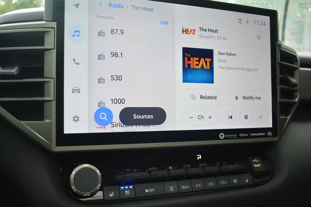 2024 Toyota Tundra Limited - Photo 15