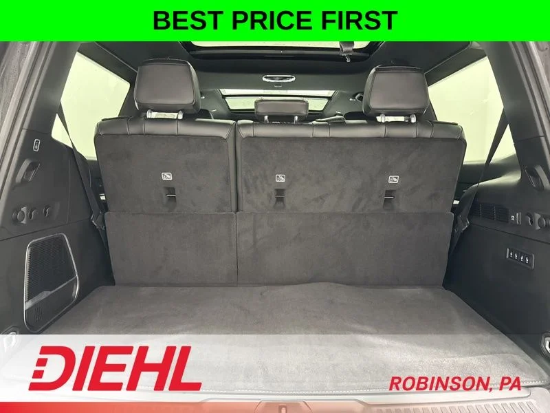 New 2026 Bright White Clear-Coat Exterior Paint Jeep Limited Altitude image 9