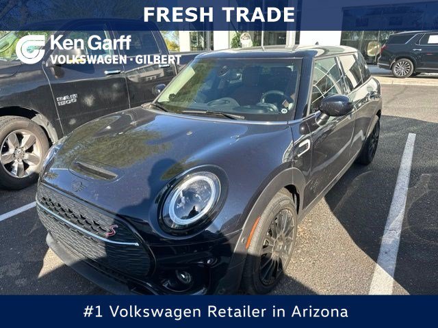 Used 2023 Black Metallic MINI Cooper S image 1