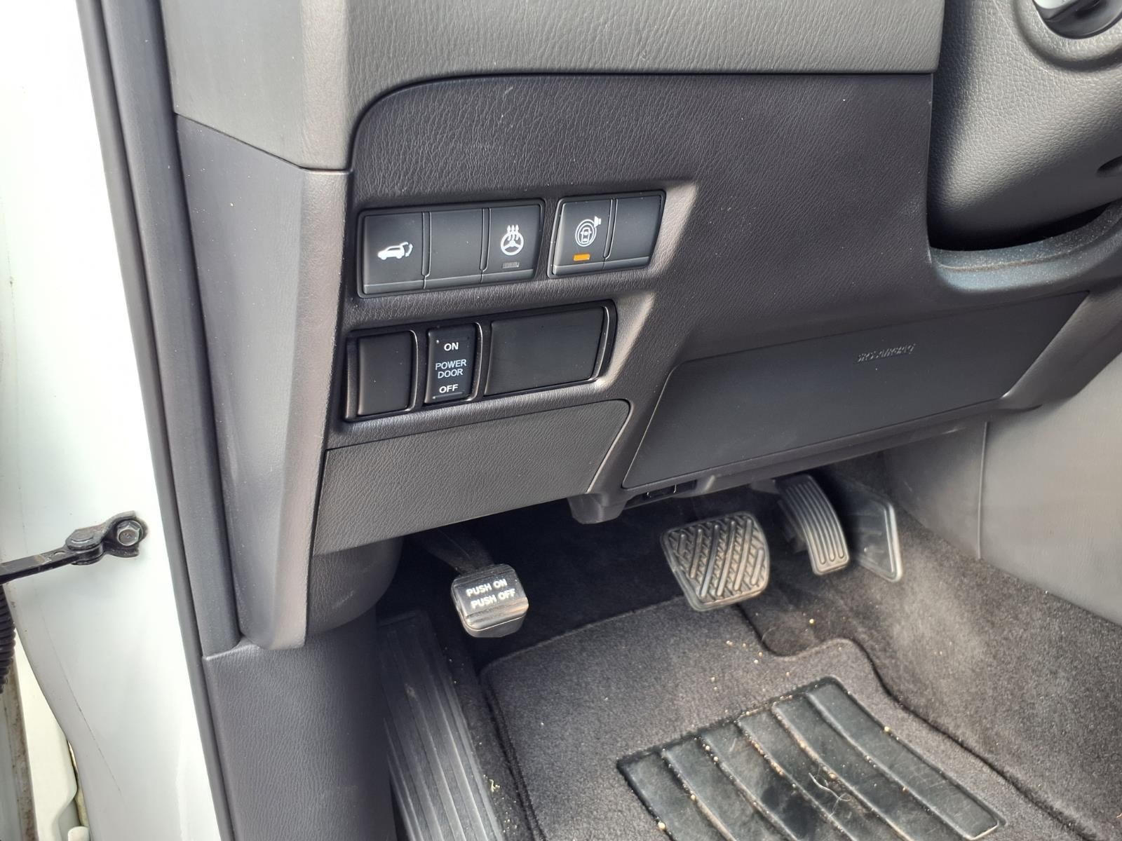 2022 Nissan Armada Platinum White at Price LeBlanc Nissan