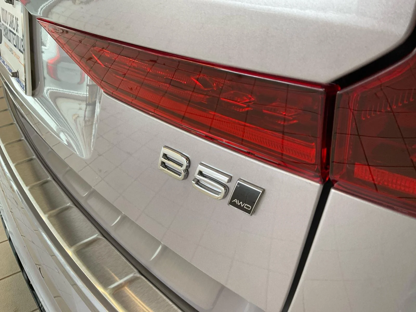 2026 Volvo XC60 Plus - Photo 17