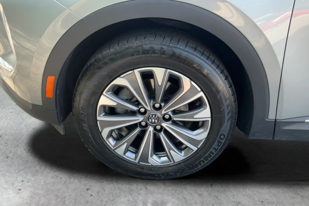 Used 2024 Gray Buick Preferred image 25