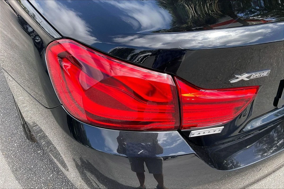 Used 2019 Black BMW xDrive image 22