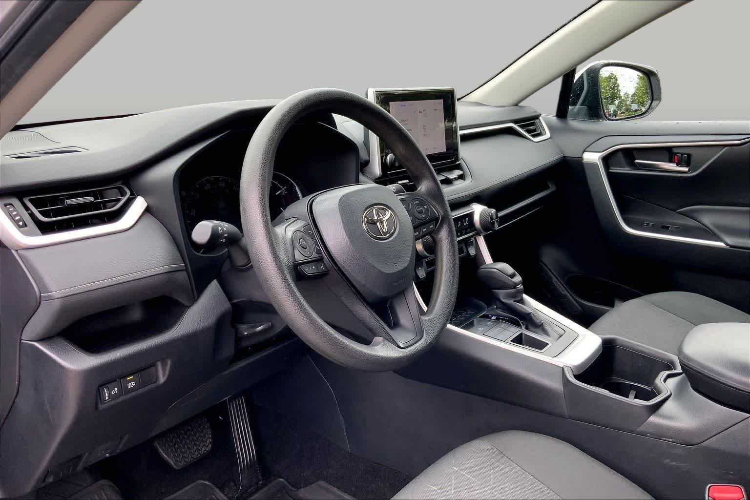 Used 2024 Silver Sky Metallic Toyota XLE image 17