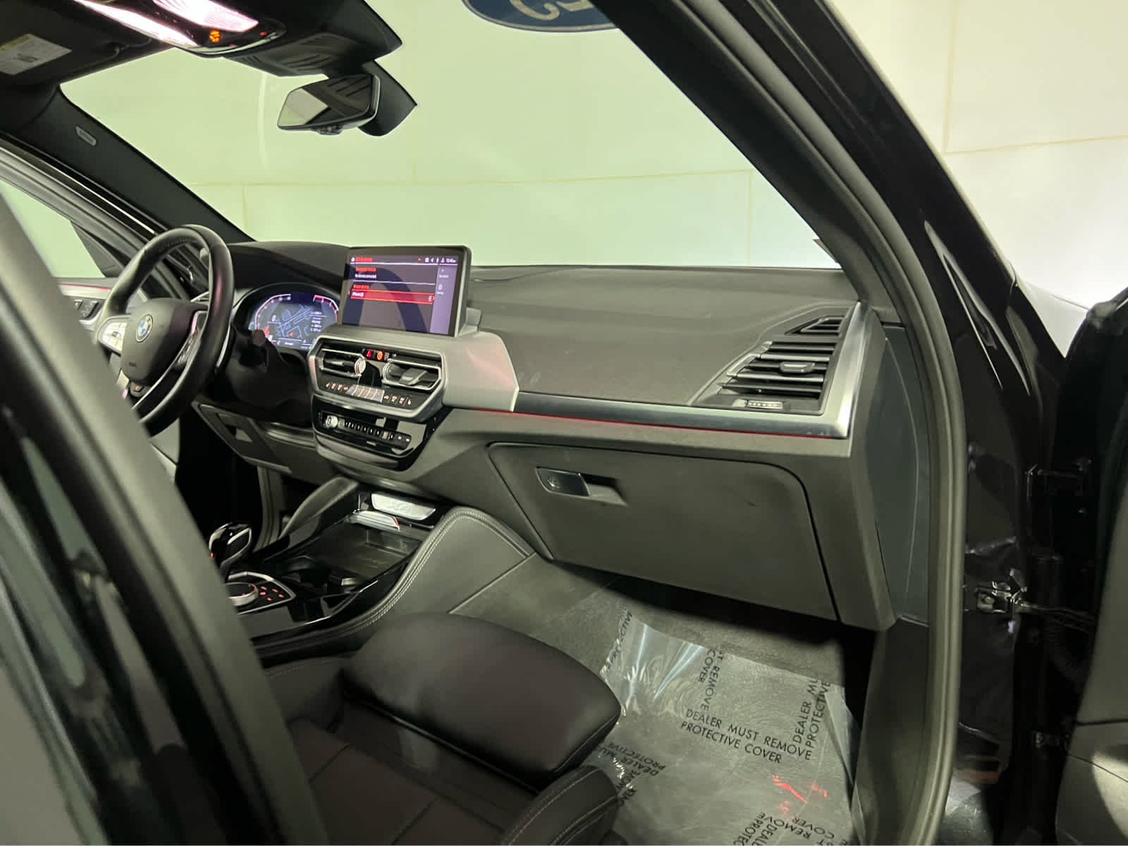 Used 2025 Black Sapphire Metallic BMW xDrive30i image 31