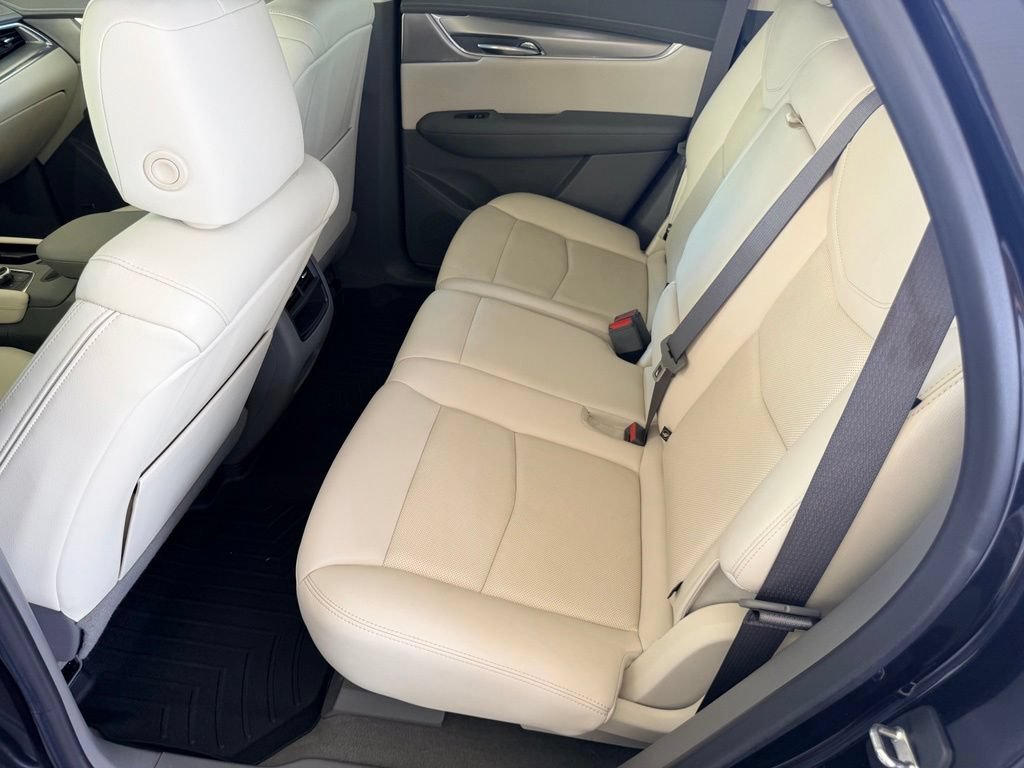 Used 2021 STELLAR BLACK METALLIC Cadillac FWD Premium Luxury image 27