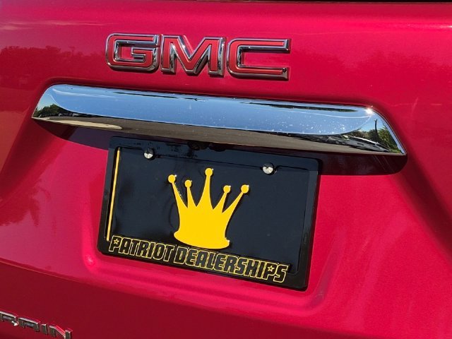 Used 2023 VOLCANIC RED TINTCOAT GMC SLE image 33