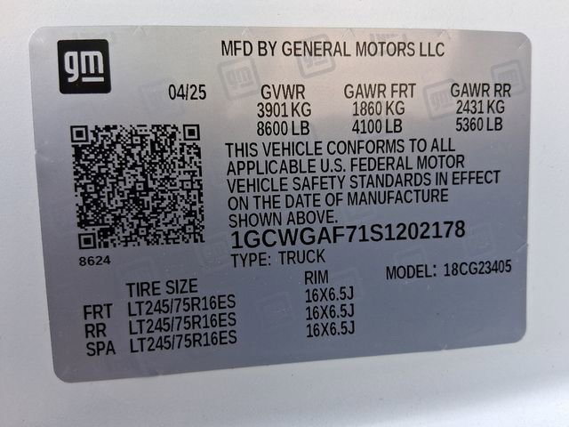 2025 Chevrolet Express Cargo Work Van - Photo 18